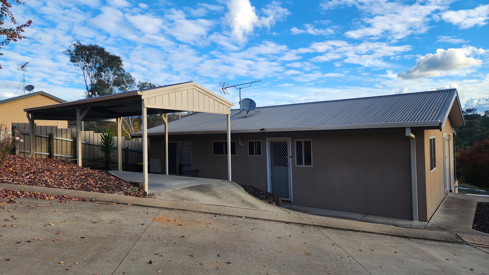 6/227 Wynyard Street TUMUT 11