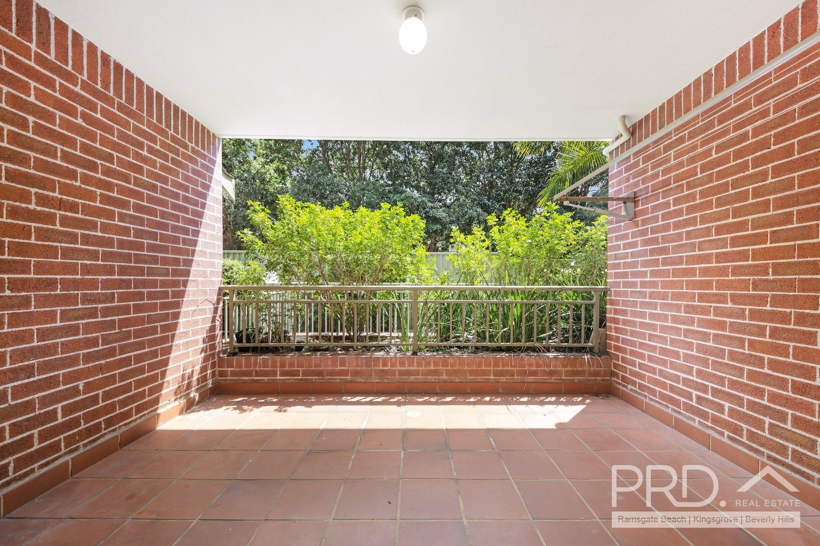 6/23-25 Hampden Street BEVERLY HILLS 8