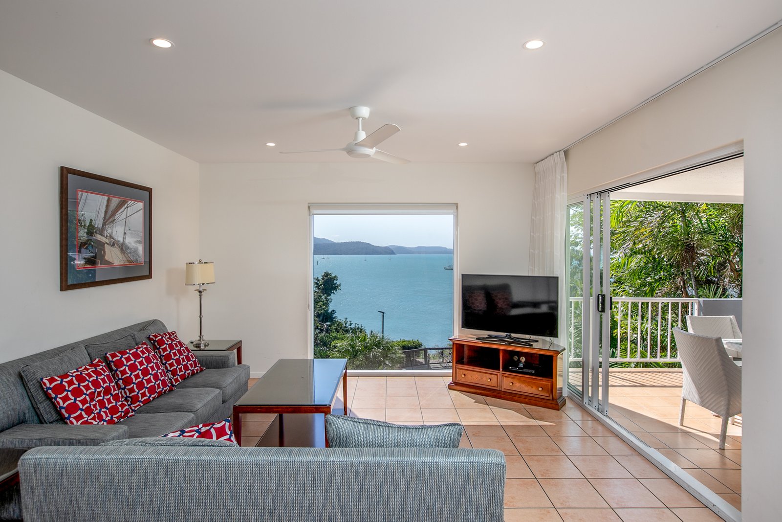 6/23-25 Ocean View Avenue AIRLIE BEACH 1