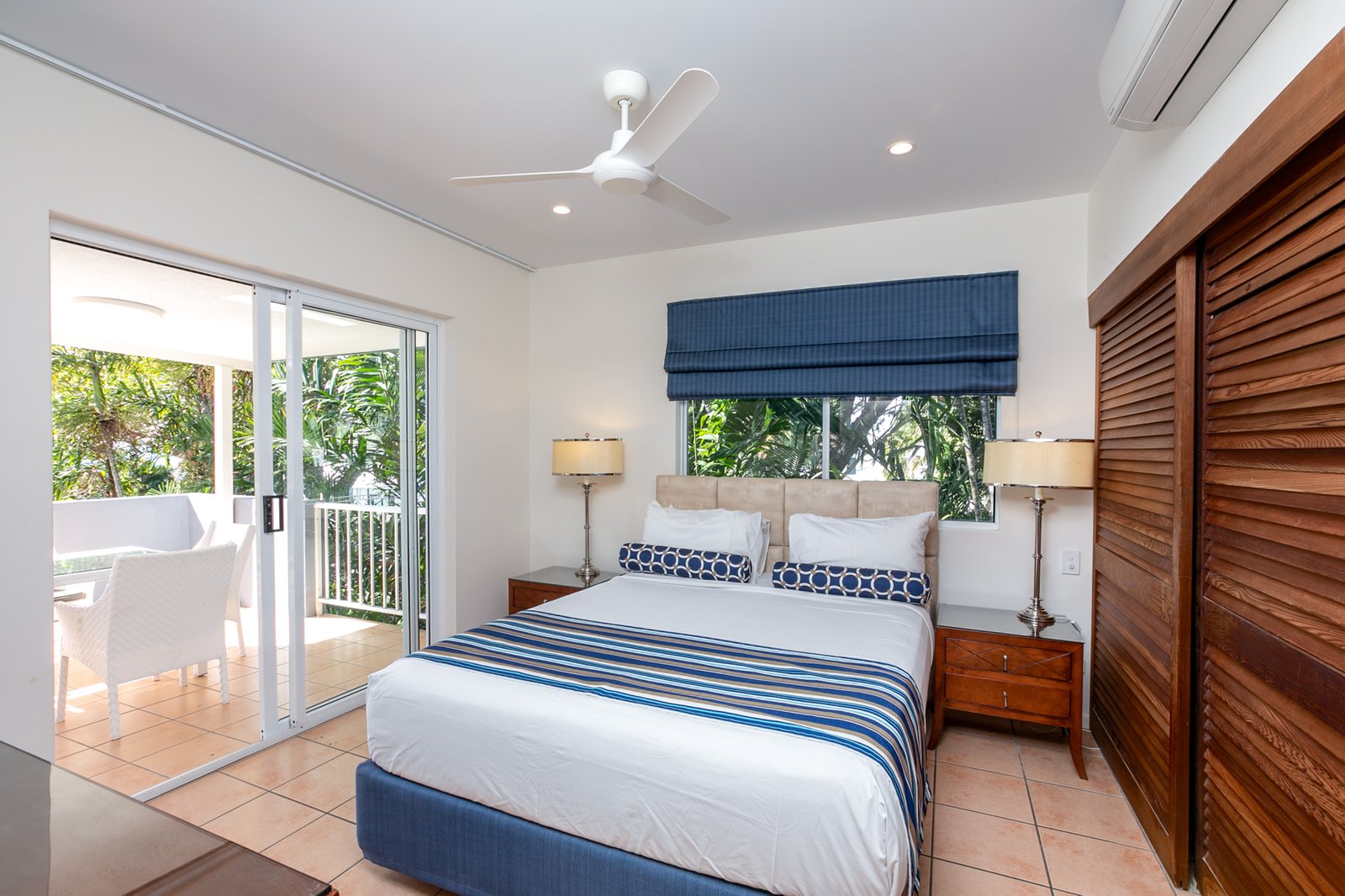 6/23-25 Ocean View Avenue AIRLIE BEACH 4