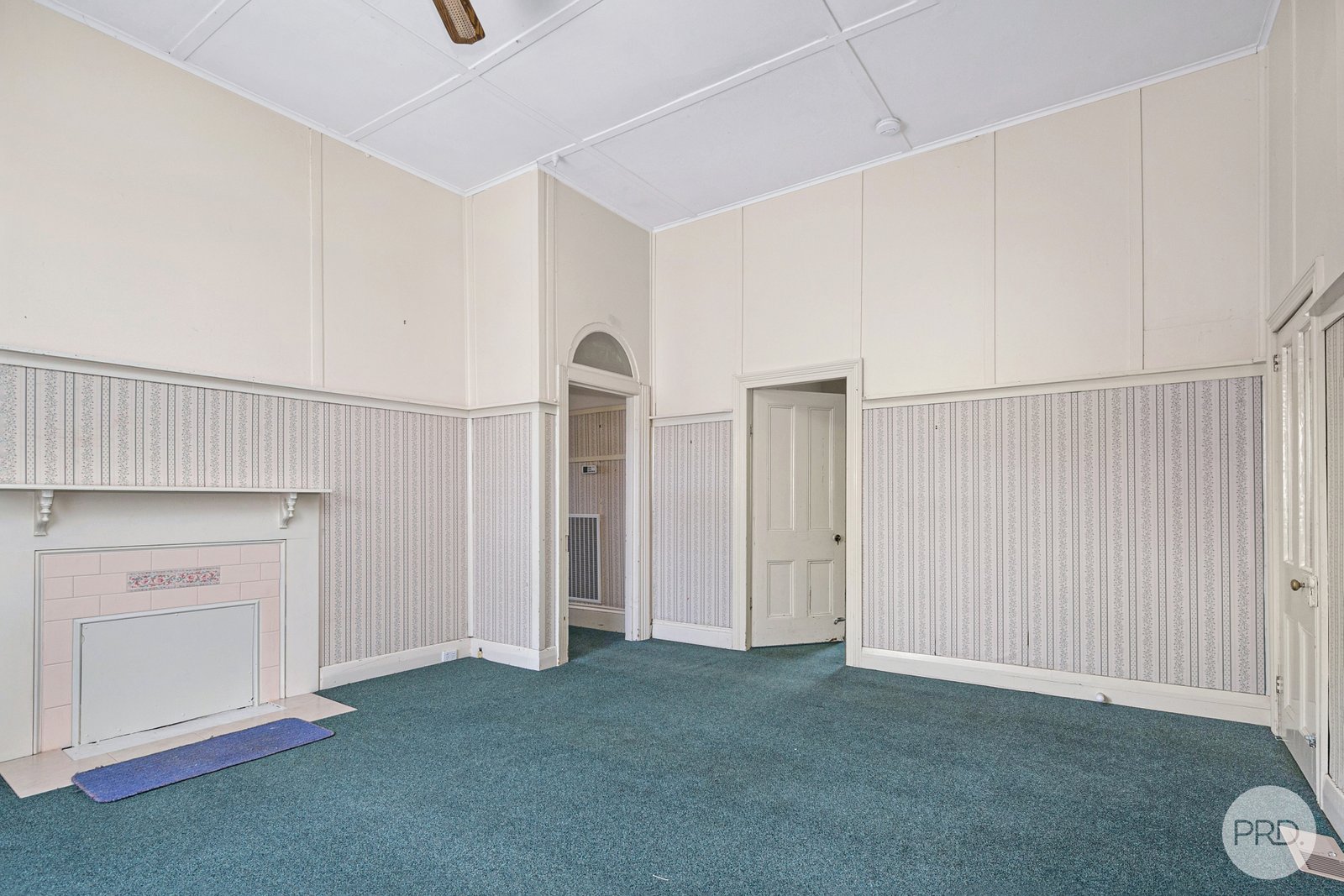 623 Bond Street GOLDEN POINT 6