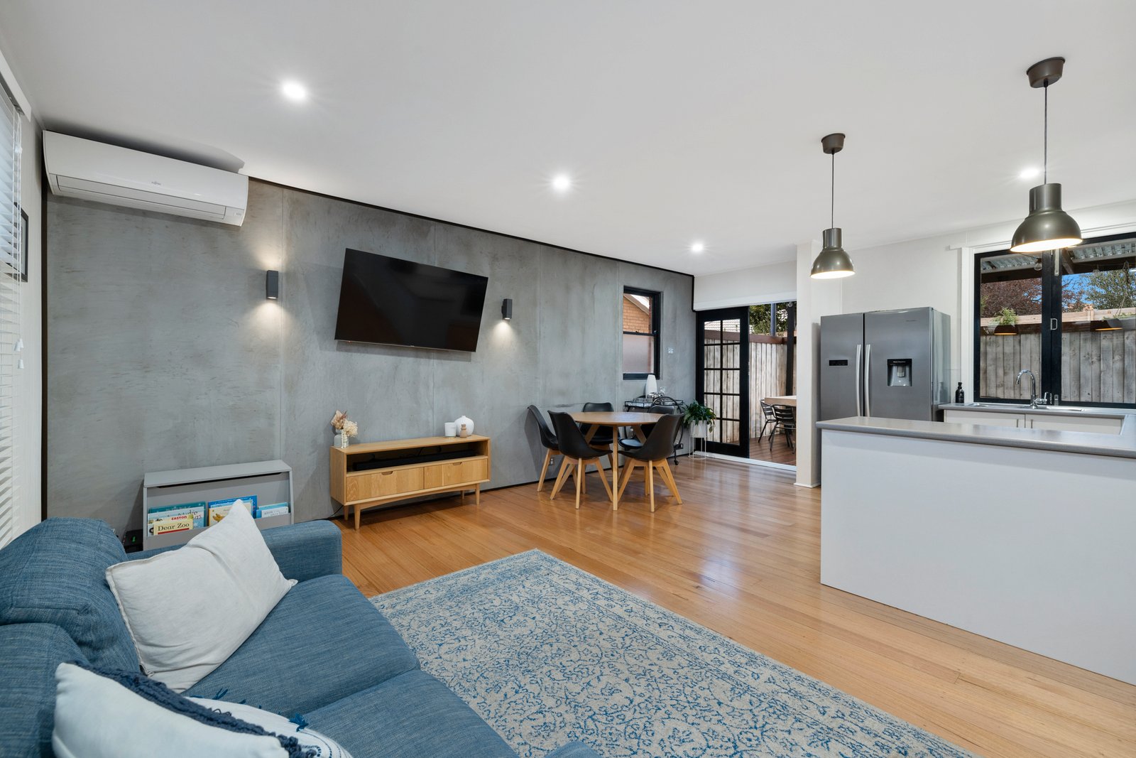 Gallery: 6/23 Charming Street