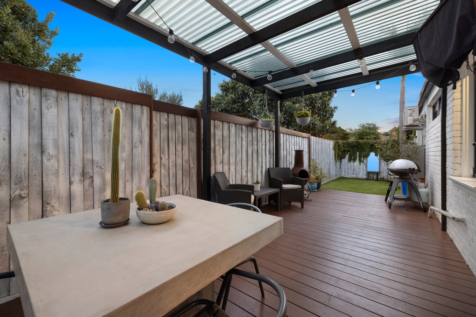 Gallery: 6/23 Charming Street