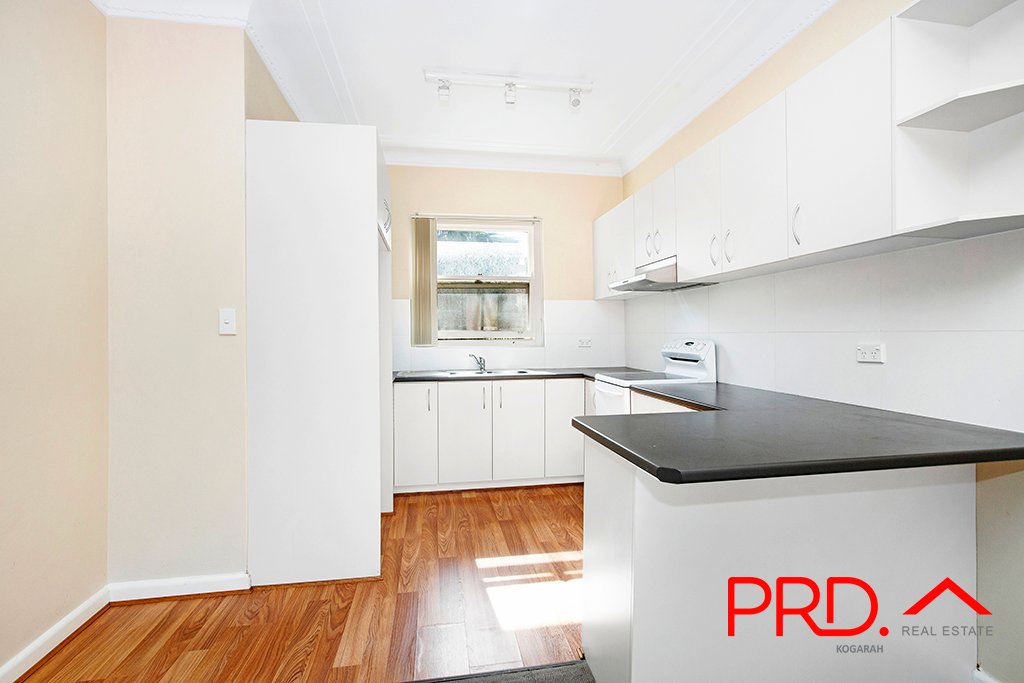 6/23 Hampton Court Road CARLTON 1