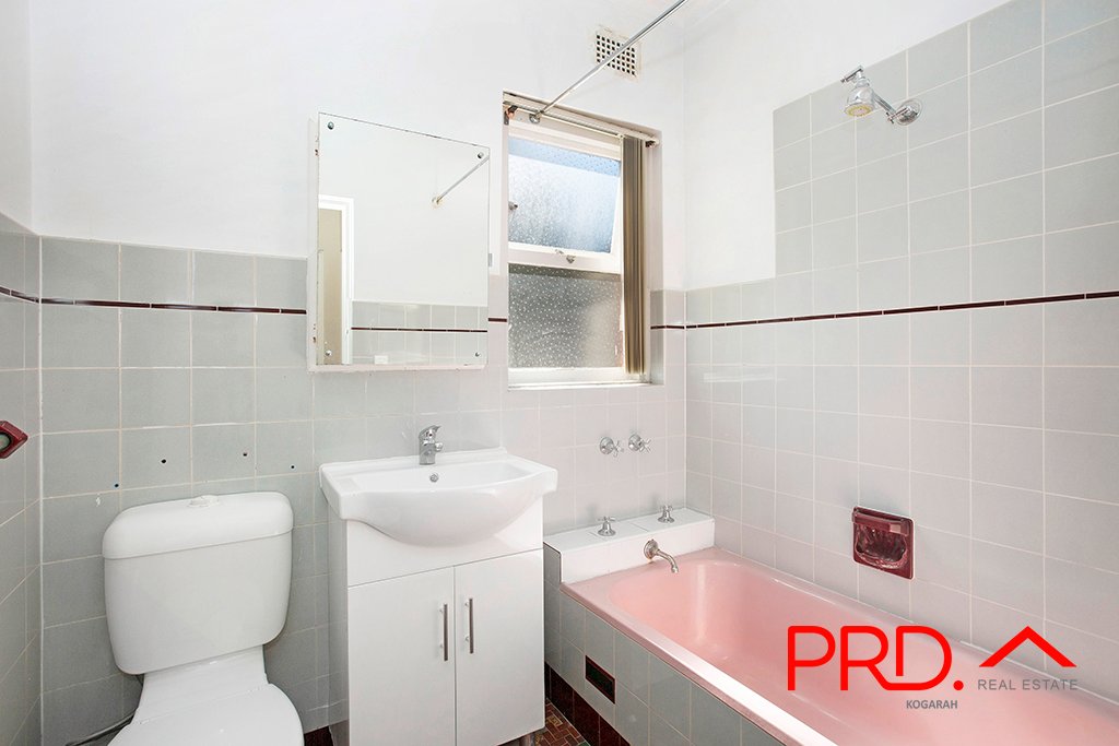 6/23 Hampton Court Road CARLTON 3