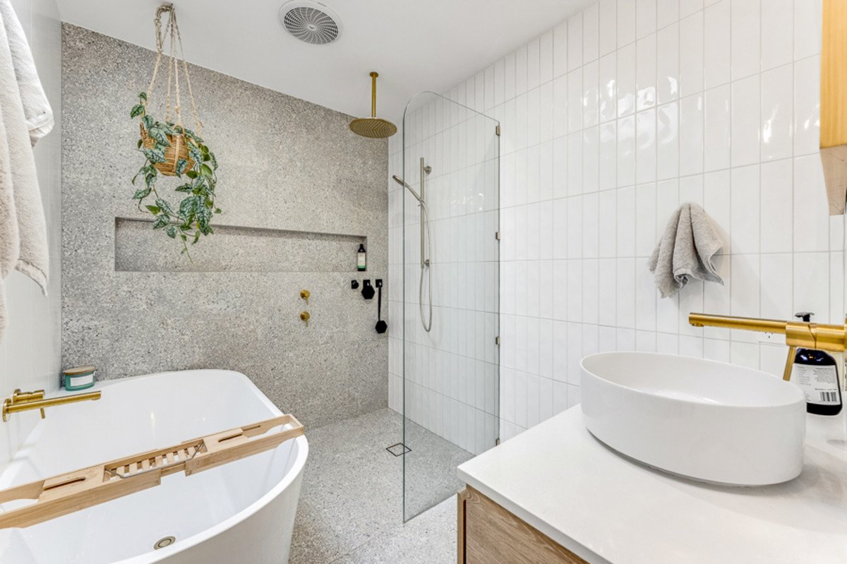 6/23 Thorngate Drive Robina 12