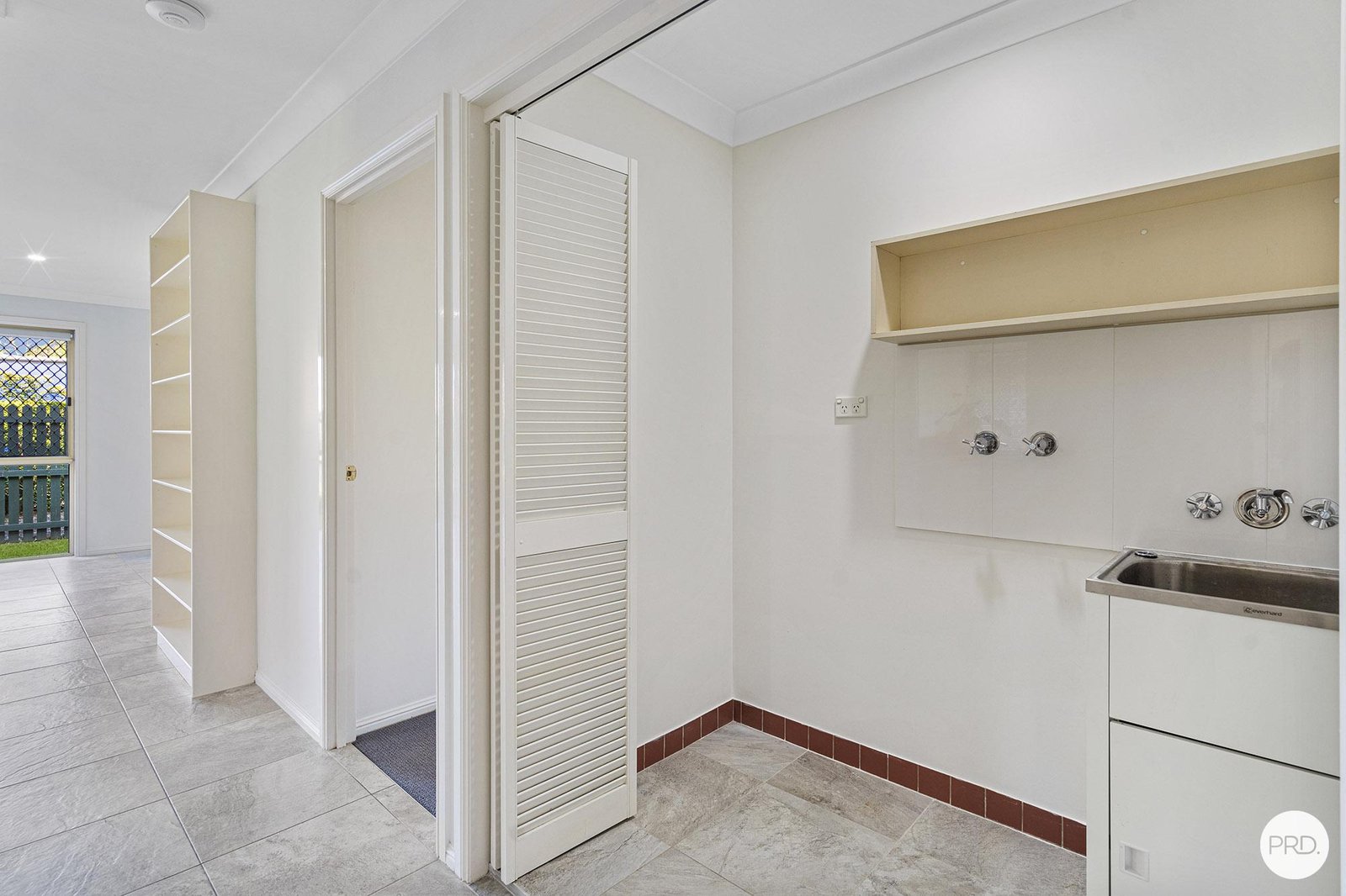 6/23 Tristan Court BENOWA 9