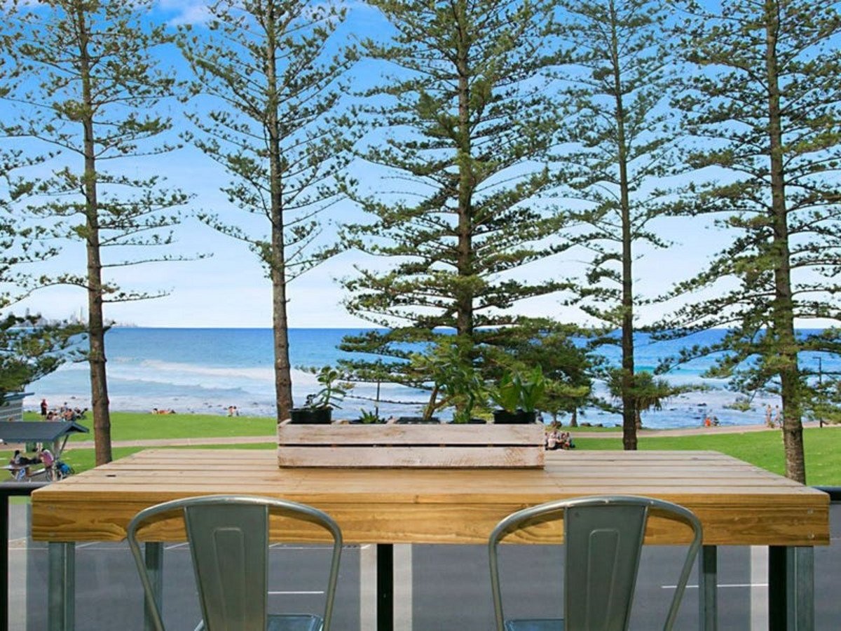 6/24 Goodwin Terrace BURLEIGH HEADS 1
