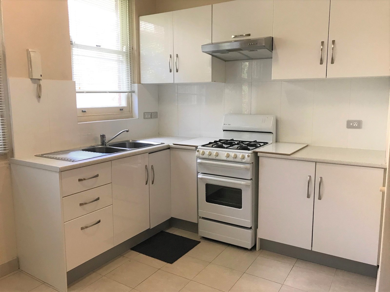 6/24 Oxford Street MORTDALE 2