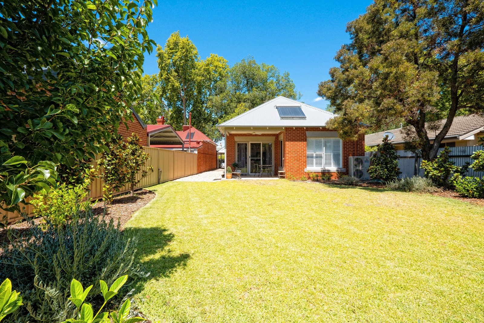 624 Stanley Street ALBURY 16