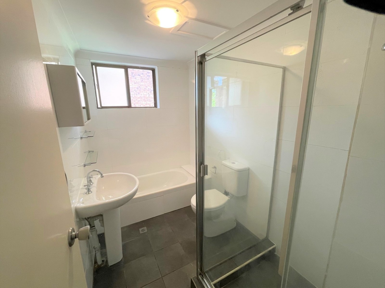 6/24 Subway Road ROCKDALE 4