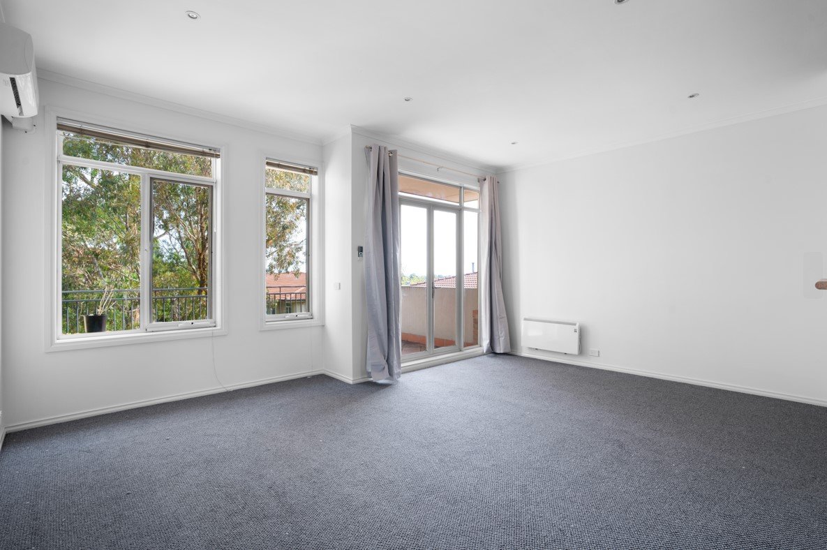 Real Estate and Property in 6/243 Blackburn Road, Doncaster East, VIC