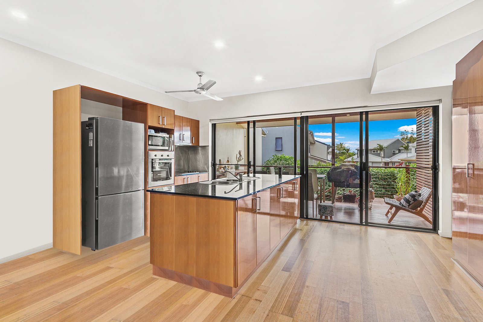 6/25 Abell Road CANNONVALE 1