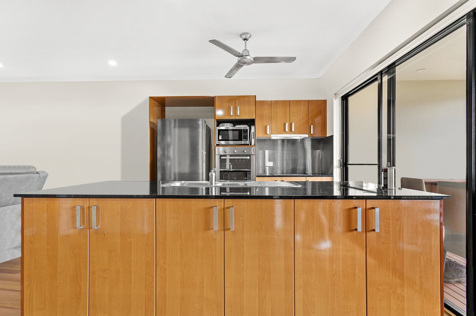 6/25 Abell Road CANNONVALE 5
