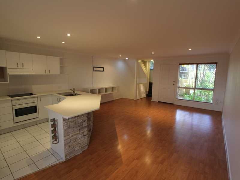 6/25 Loder Street BIGGERA WATERS 1