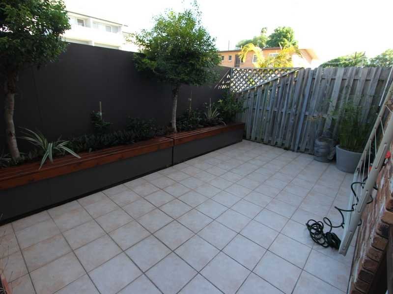 6/25 Loder Street BIGGERA WATERS 2