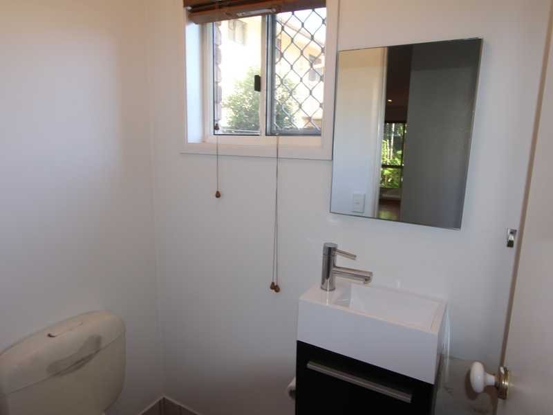 6/25 Loder Street BIGGERA WATERS 9