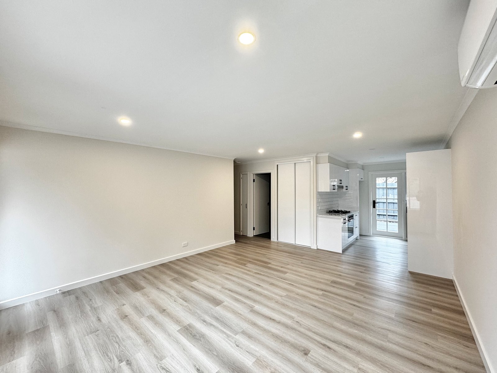 Gallery: 6/25 Shaw Street