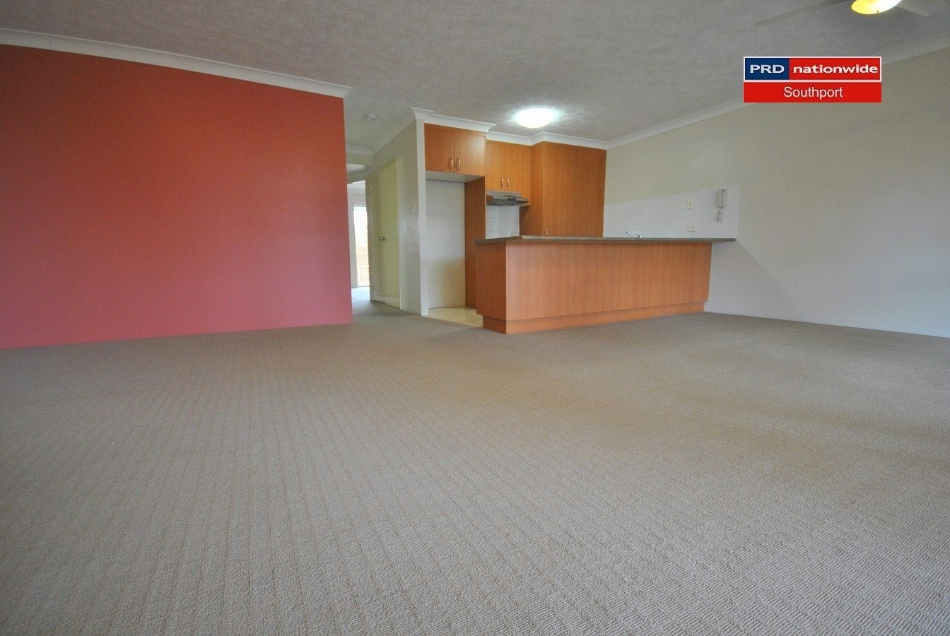 6/25 Walton Street SOUTHPORT 4