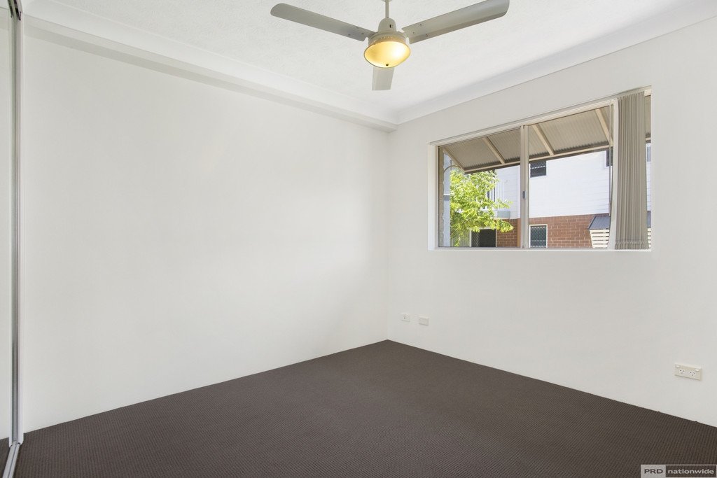 6/25 Walton Street SOUTHPORT 8
