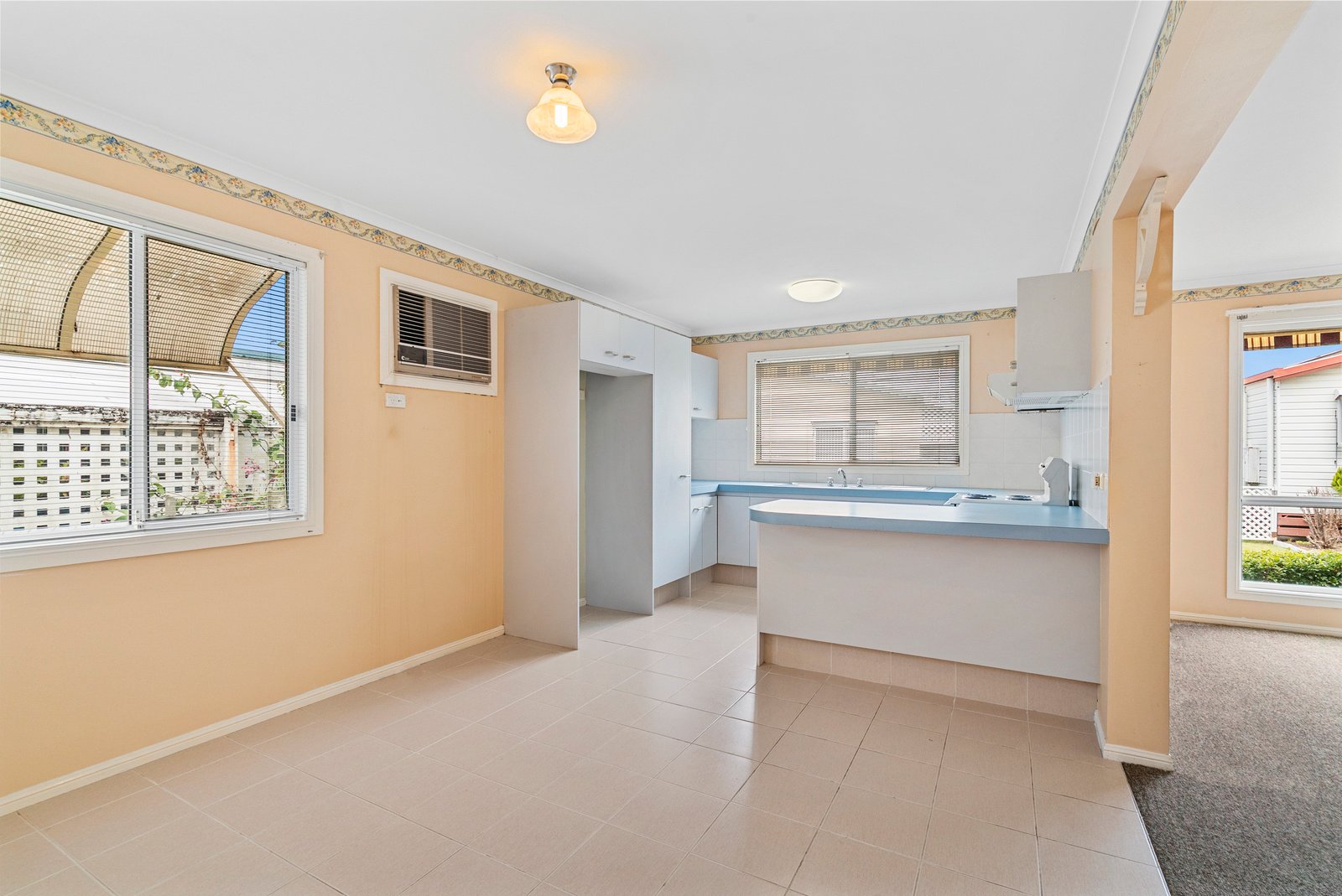6/250 Kirkwood Road TWEED HEADS SOUTH 2