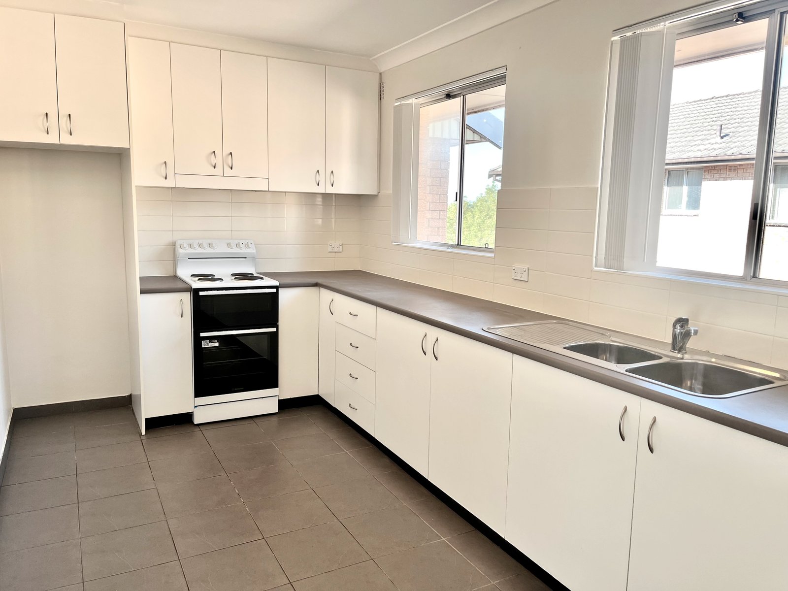 6/26a Speed Street LIVERPOOL 1