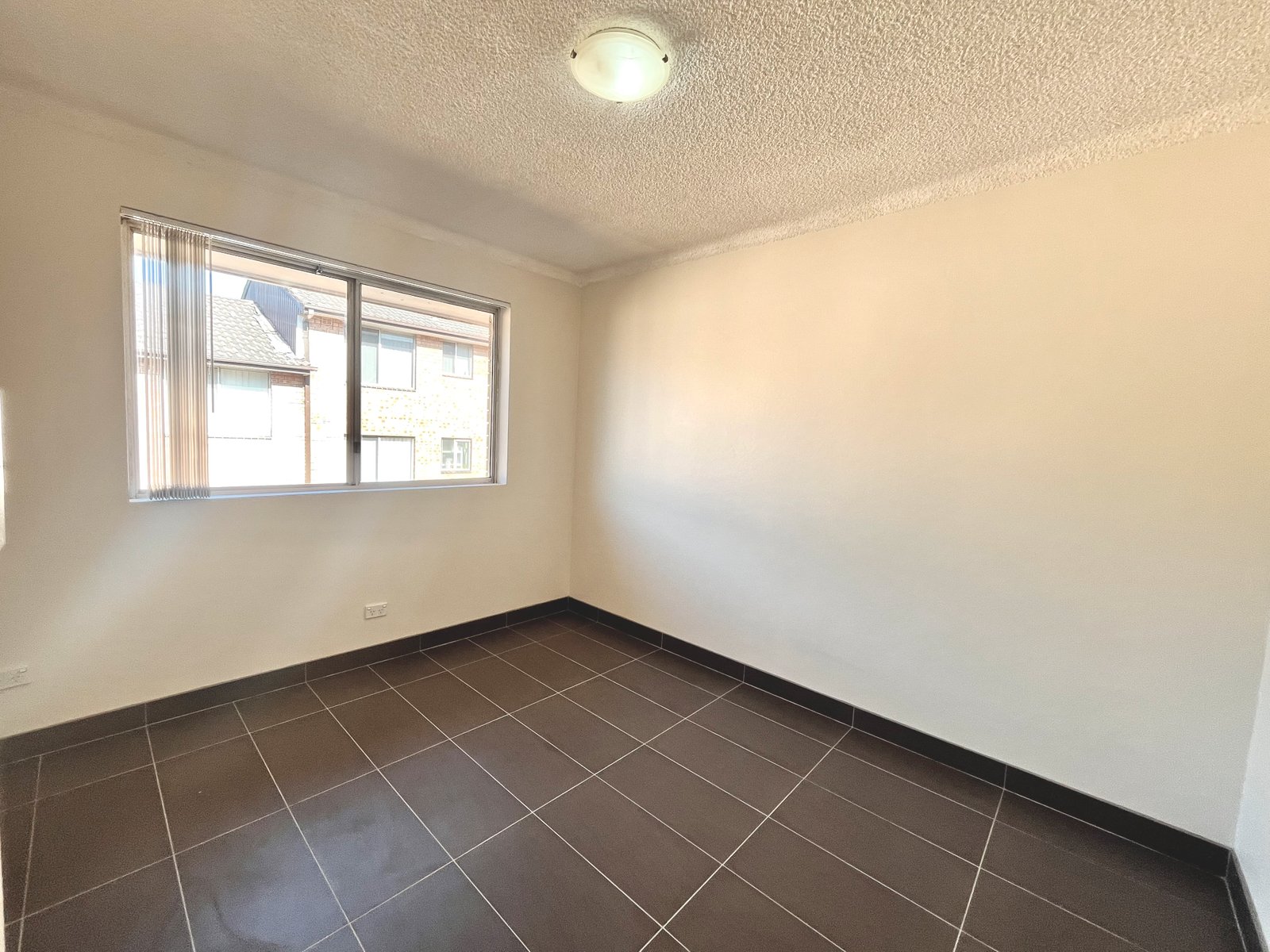 6/26a Speed Street LIVERPOOL 5