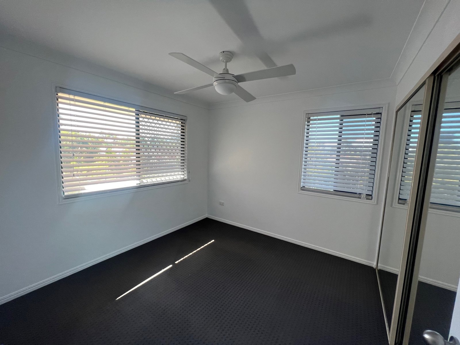 6/27-33 Mattocks Road BURLEIGH WATERS 4