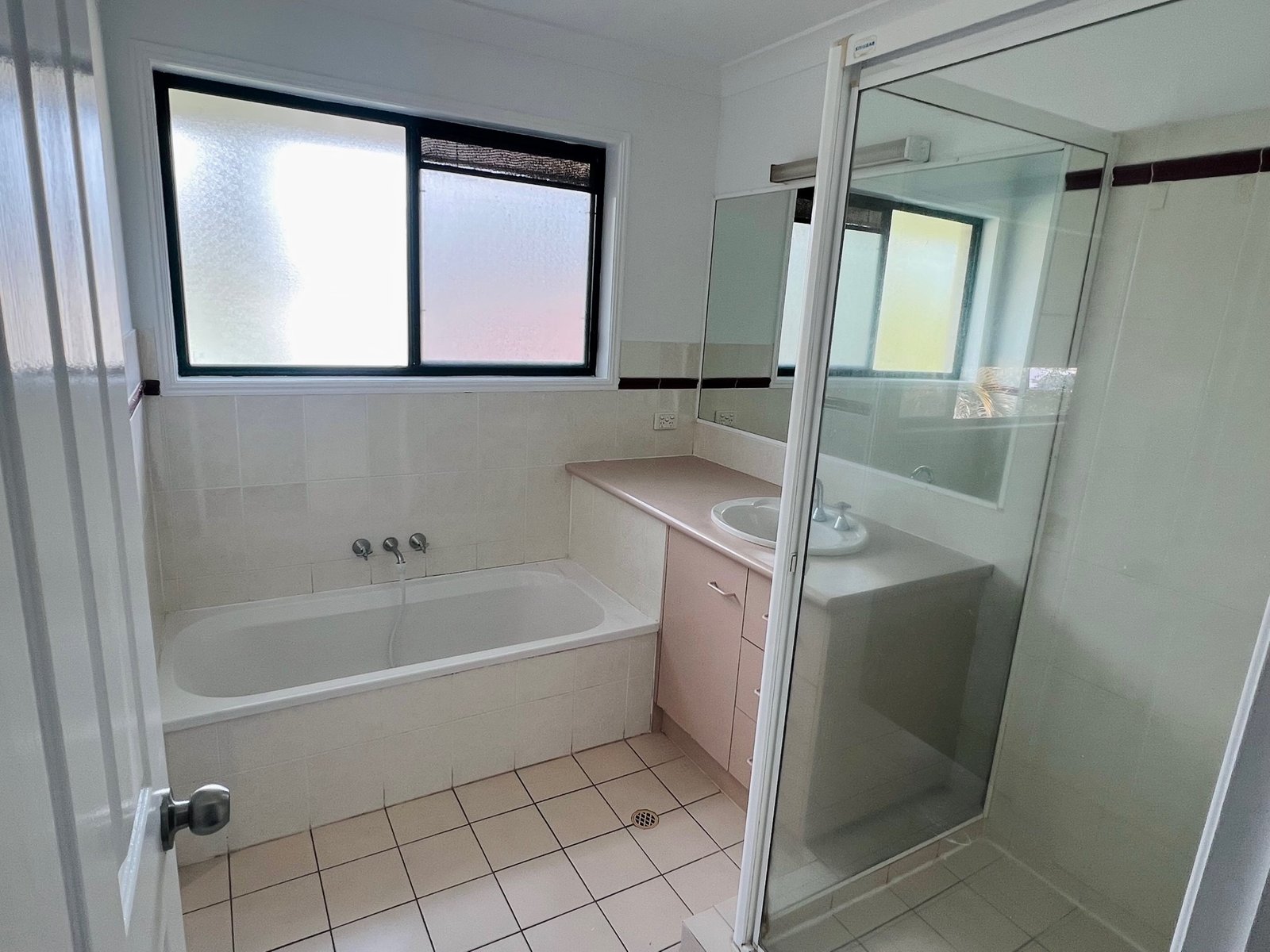 6/27-33 Mattocks Road BURLEIGH WATERS 5