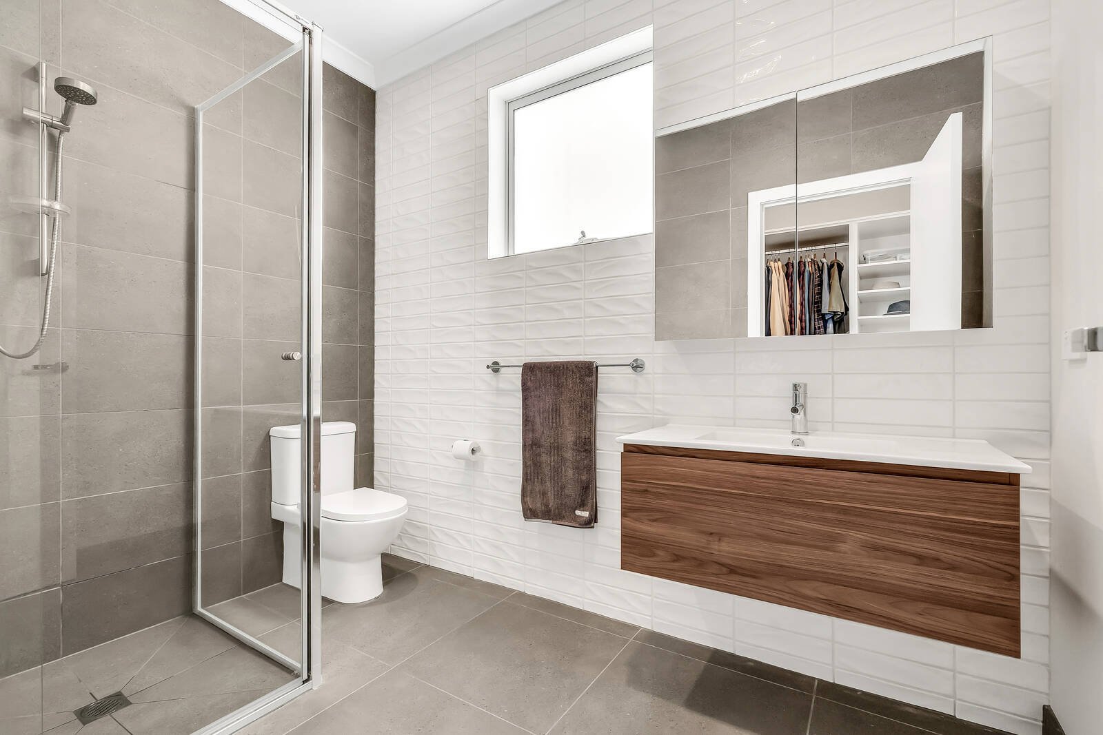 Real Estate and Property in 6/27 Calthorpe Street, Gisborne, VIC