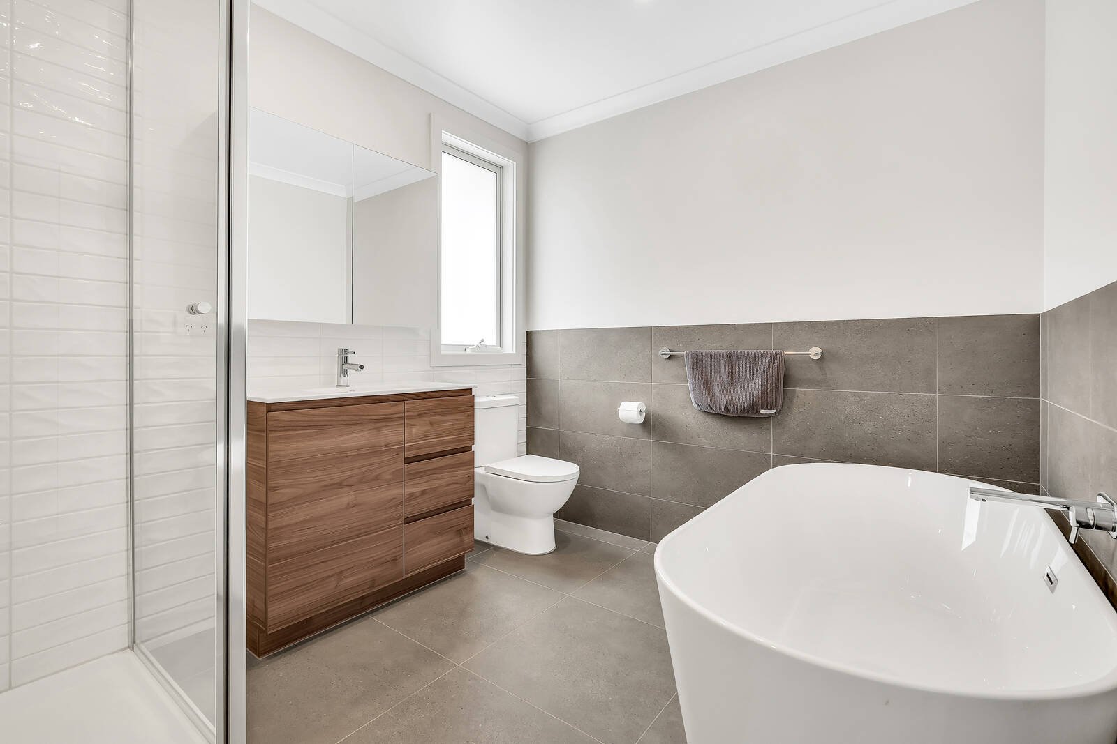 Real Estate and Property in 6/27 Calthorpe Street, Gisborne, VIC