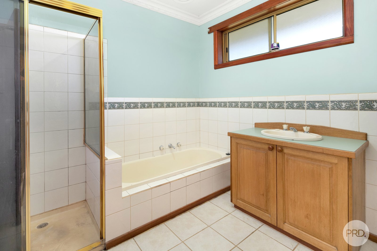 627 Dowling Road CARDIGAN 9