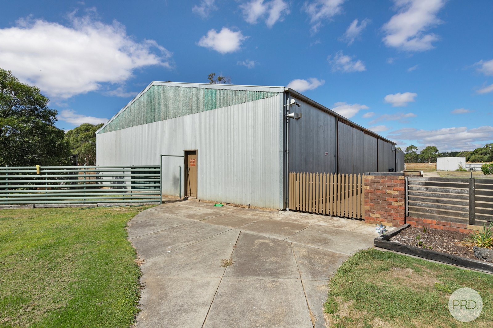 627 Dowling Road CARDIGAN 12