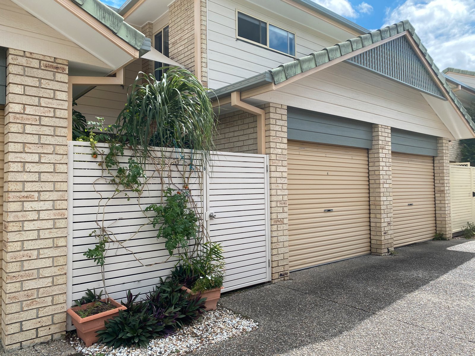 6/27 Philip Street CURRUMBIN 8
