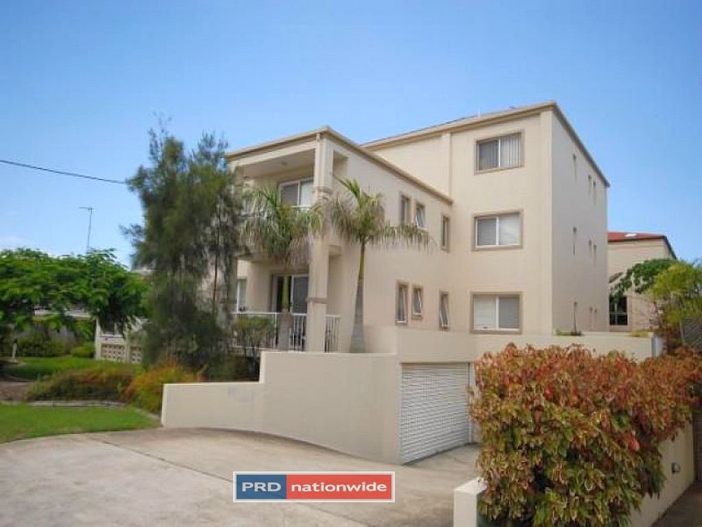 6/27 Seagull Ave  MERMAID BEACH 1
