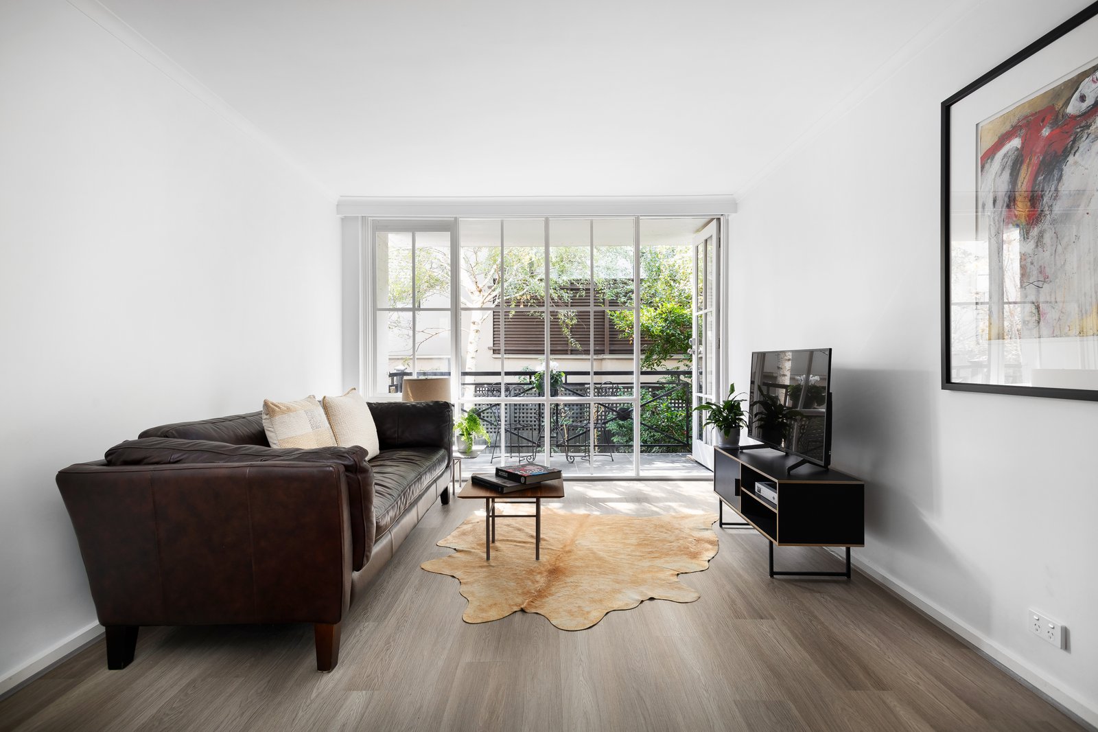 Real Estate and Property in 6/27 Tintern Ave, Toorak, VIC