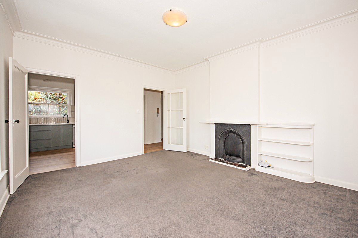 Gallery: 6/272 Walsh Street