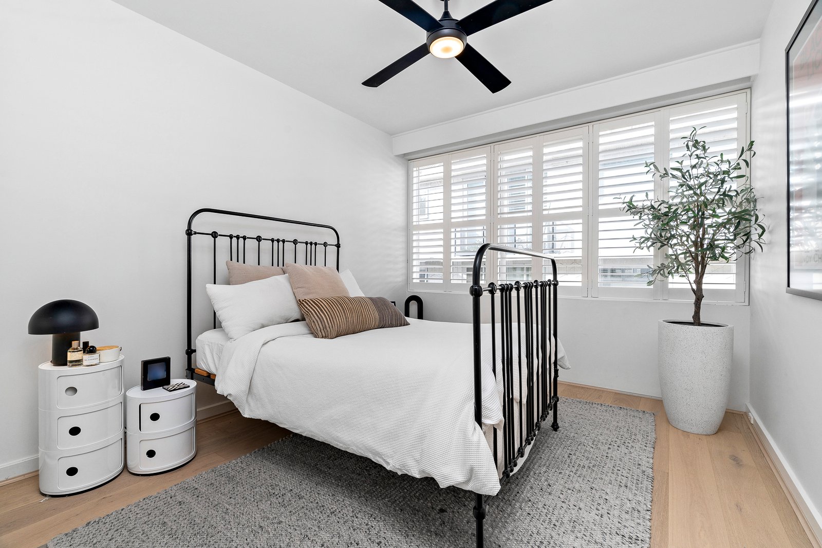 Real Estate and Property in 6/276 Domain Road, South Yarra, VIC