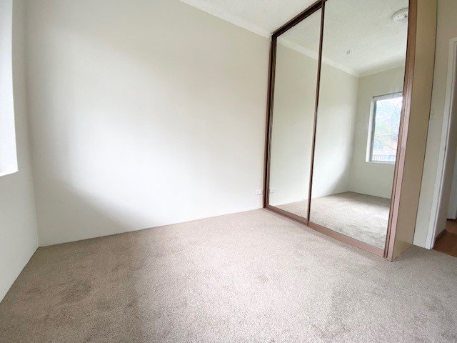 6/28 Guinea Street KOGARAH 8
