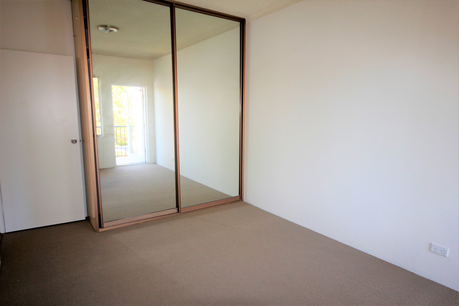6/28 Guinea Street KOGARAH 4