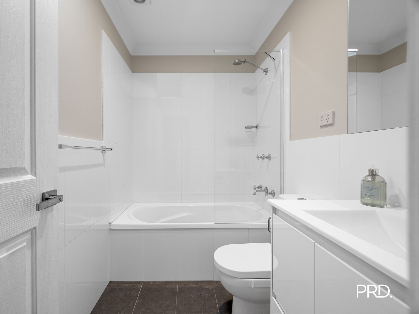 6/28 Joseph Street KINGSWOOD 8