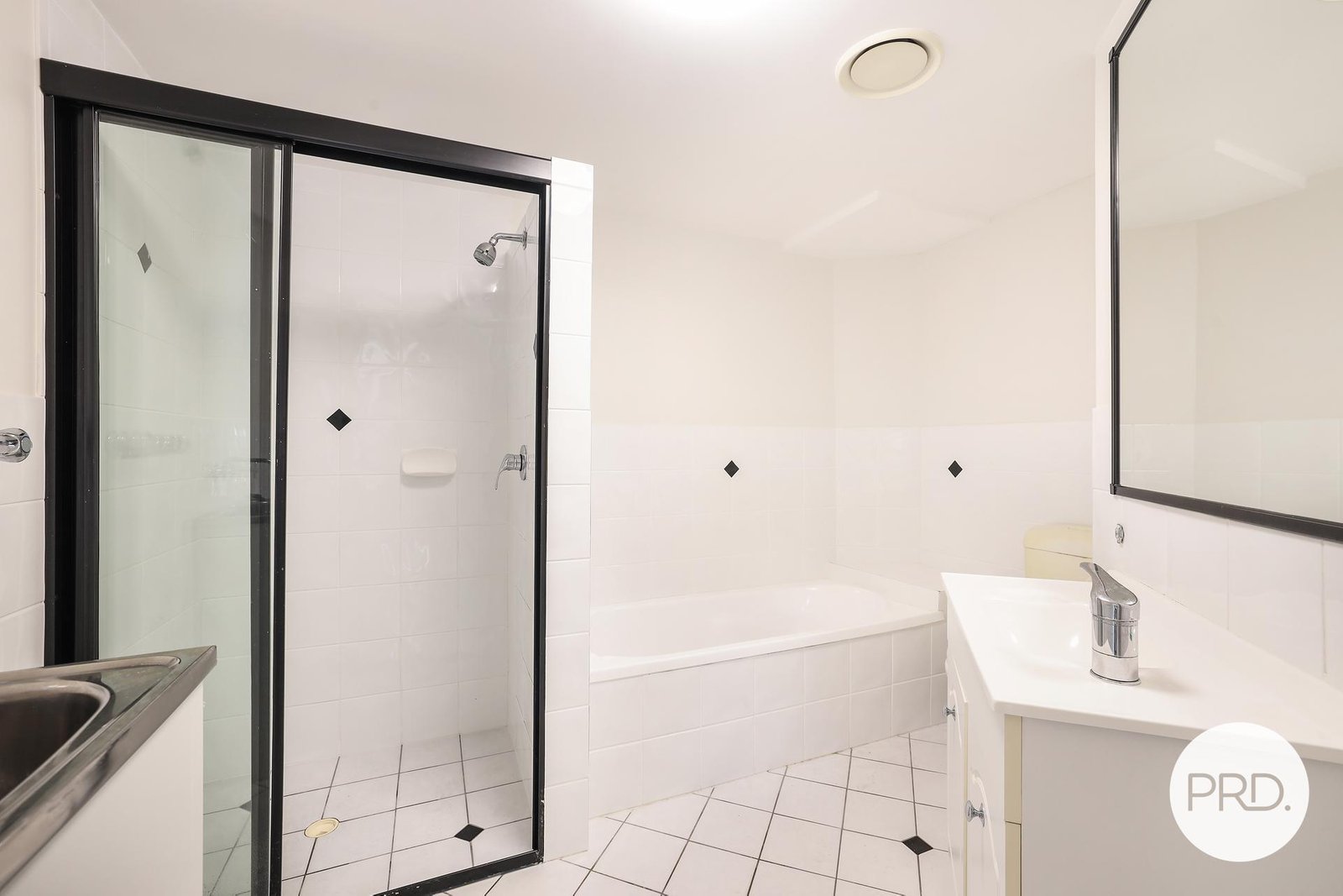 6/28 Little Norman Street SOUTHPORT 7