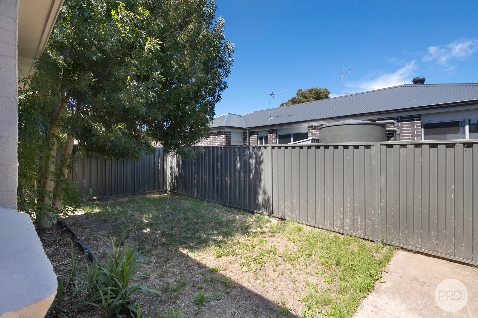 628B Wilson Street CANADIAN 9