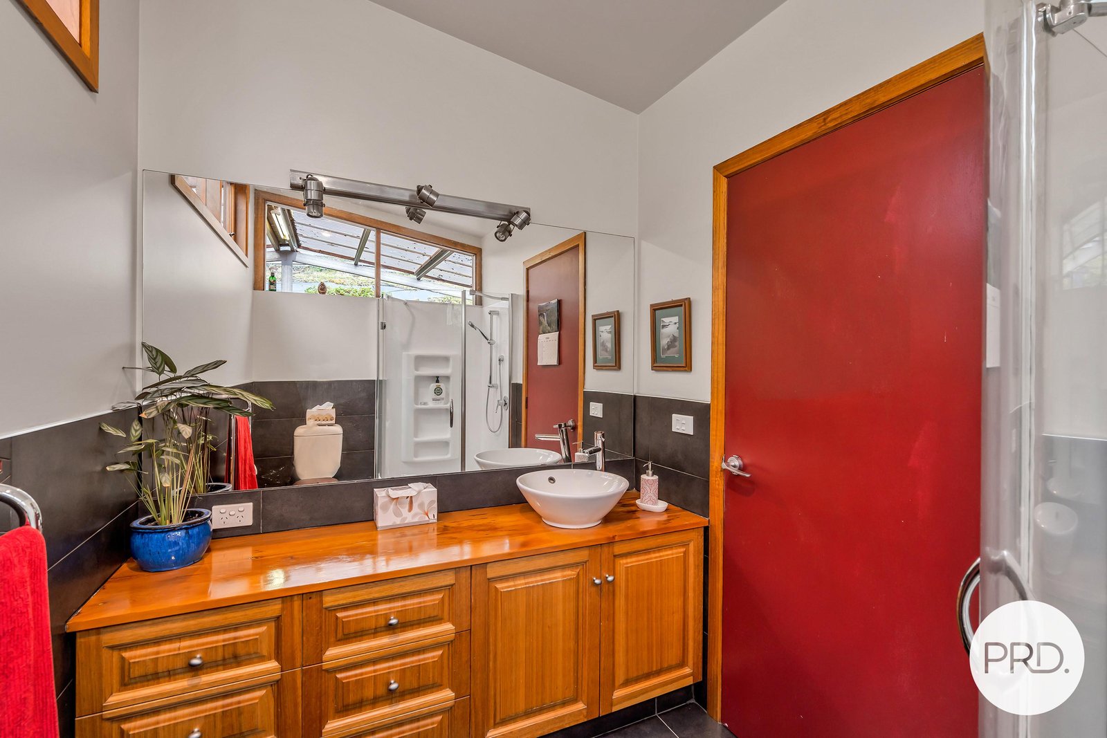 629 Channel Highway BONNET HILL 17