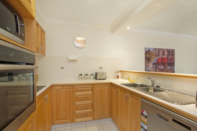 6/29 Dixon Street COOLANGATTA 2