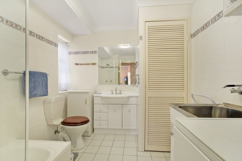 6/29 Dixon Street COOLANGATTA 4