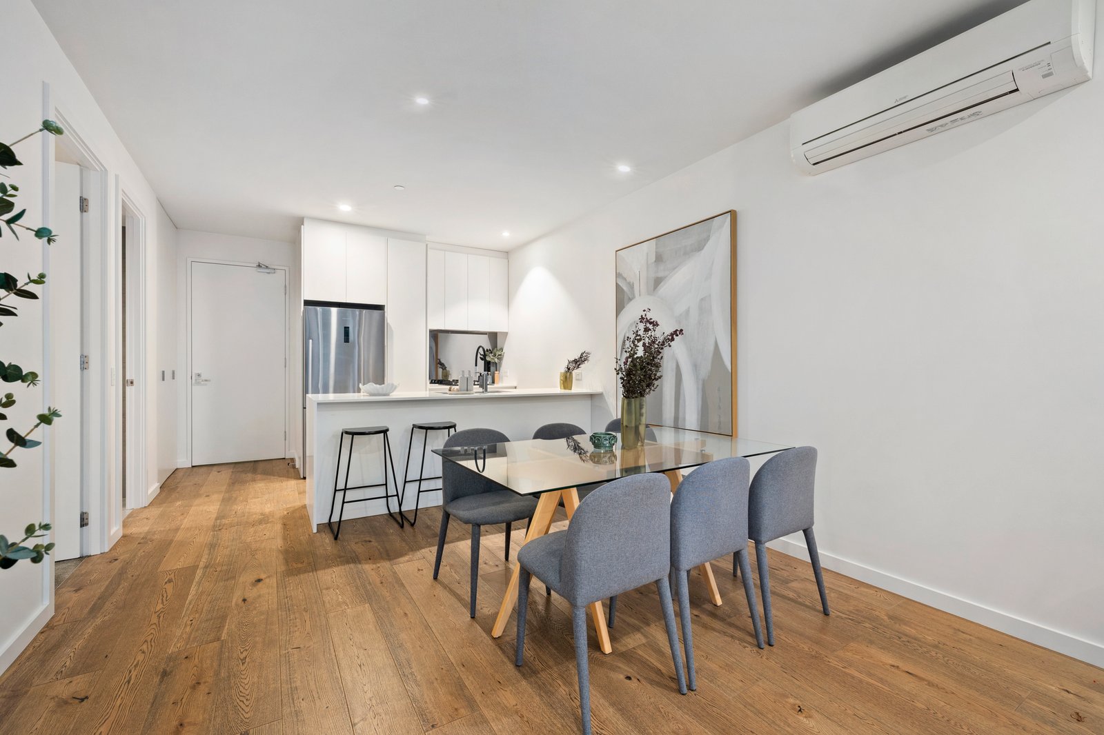 Gallery: 6/2A Major Street