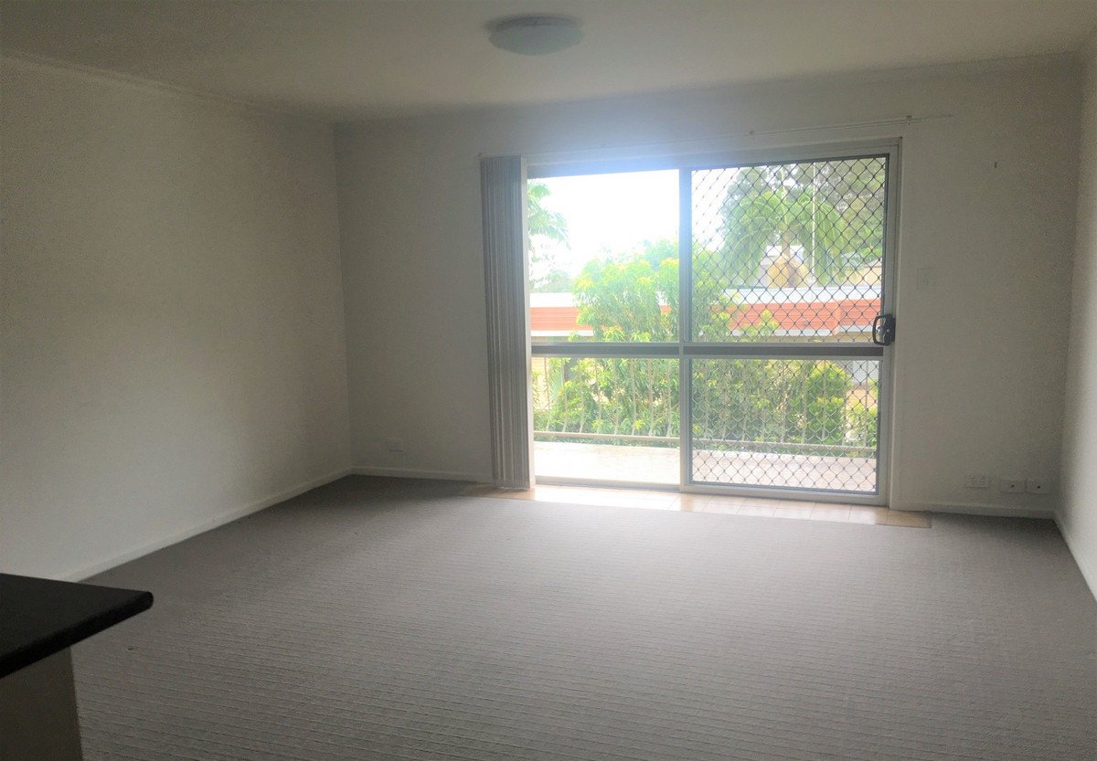 6/3-5 Hayle Street Burleigh Heads 3