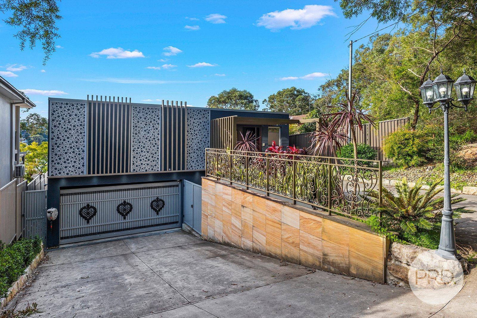 63 & 63A Bignell Street ILLAWONG 19