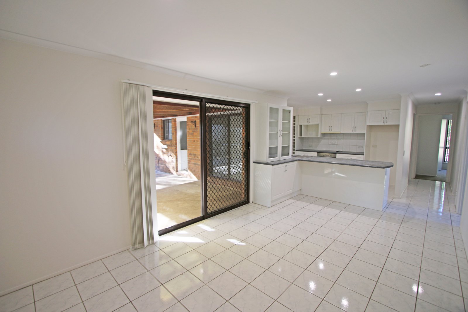 63 Alexander Drive HIGHLAND PARK 9